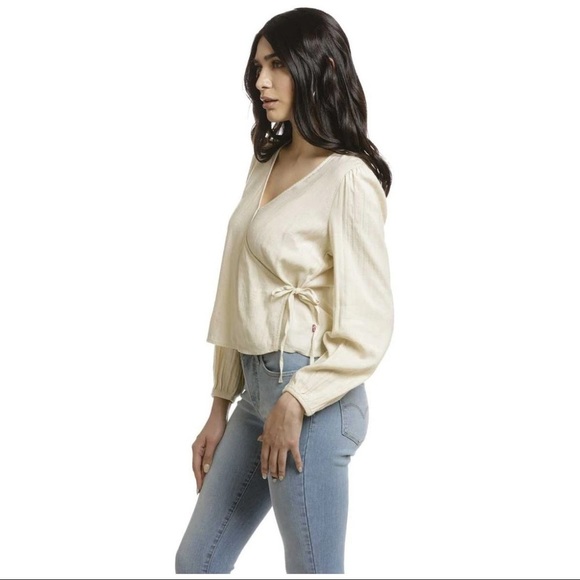 Levi’s Gabi V Neck NWT XS - Picture 9 of 12